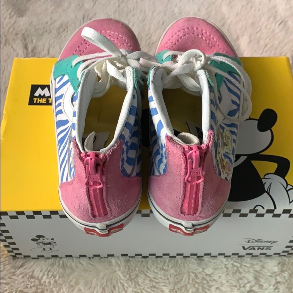 Disney Vans - Picture 4 of 5
